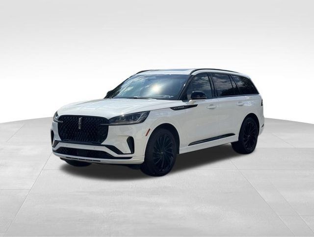 Used 2025 Lincoln Aviator Reserve w/ Equipment Group 201A AWD/4WD image 9