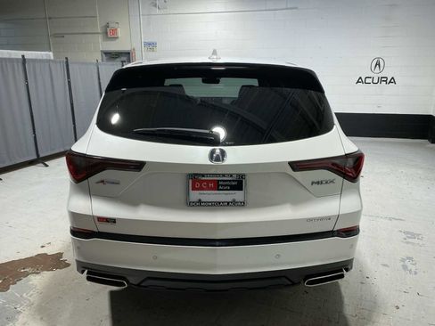 Used 2023 Acura MDX A-Spec AWD/4WD image 5