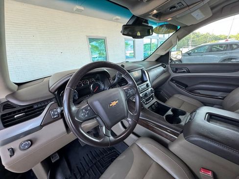 Used 2019 Chevrolet Tahoe LT RWD image 12