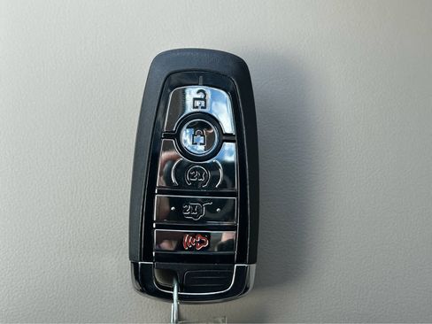 New 2025 Lincoln Corsair Grand Touring image 53