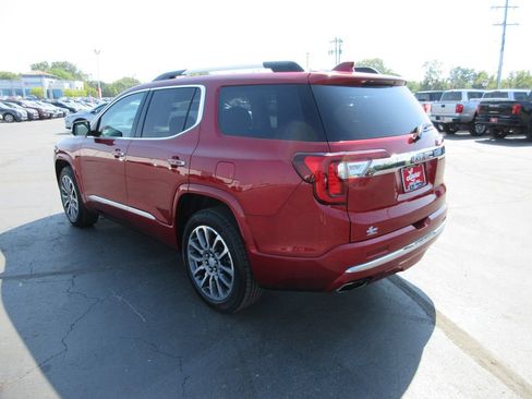 Certified 2021 GMC Acadia Denali w/ Denali Ultimate Package AWD/4WD image 10