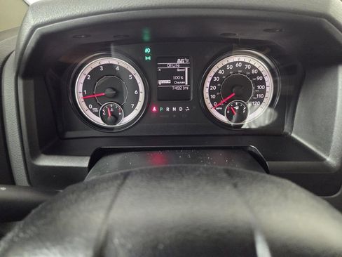 Used 2019 RAM 1500 Express RWD image 16