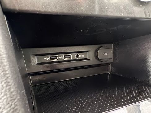 Used 2019 Volkswagen Tiguan SE w/ Panoramic Sunroof Package AWD/4WD image 29