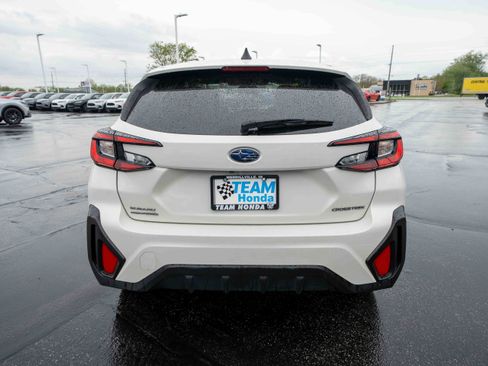 Used 2024 Subaru Crosstrek 2.0i AWD/4WD image 5