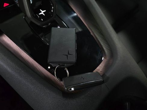 Used 2022 Polestar Polestar 2 w/ Performance Package image 41