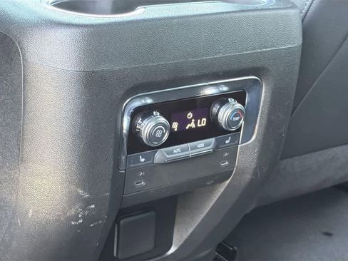 Used 2025 GMC Yukon Denali image 28