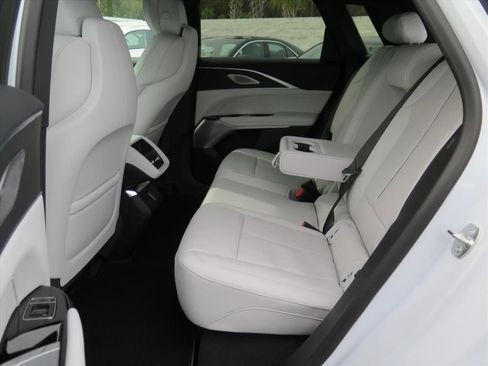 New 2026 Cadillac Lyriq Premium Luxury image 24