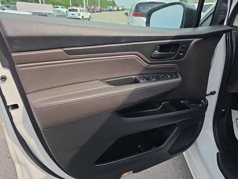 Used 2020 Honda Odyssey Touring image 15