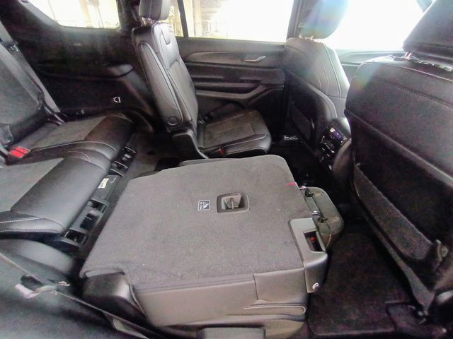 Used 2025 Jeep Grand Cherokee L Altitude RWD image 67