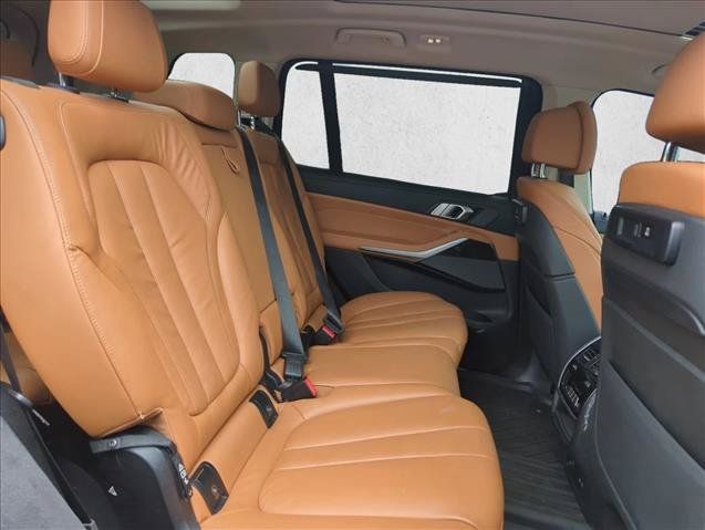 Used 2019 BMW X7 xDrive50i w/ Premium Package AWD/4WD image 27