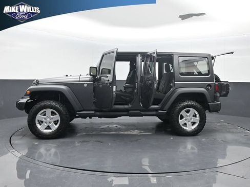 Used 2017 Jeep Wrangler Unlimited Sport w/ Quick Order Package 24S AWD/4WD image 28