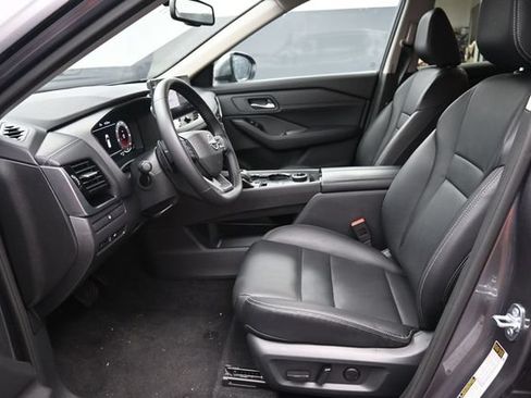 Used 2026 Nissan Rogue SL AWD/4WD image 12