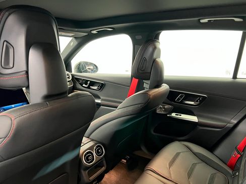 New 2026 Mercedes-Benz GLC 43 AMG 4MATIC image 19