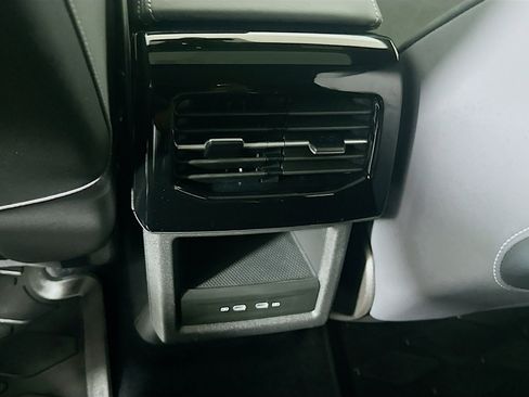 Used 2023 Volkswagen ID.4 Pro S image 28