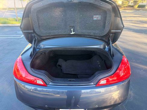 Used 2011 INFINITI G37 Journey w/ Premium Pkg image 32