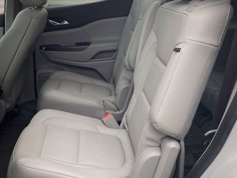 Used 2019 GMC Acadia SLT w/ LPO, Floor Liner Package FWD image 26