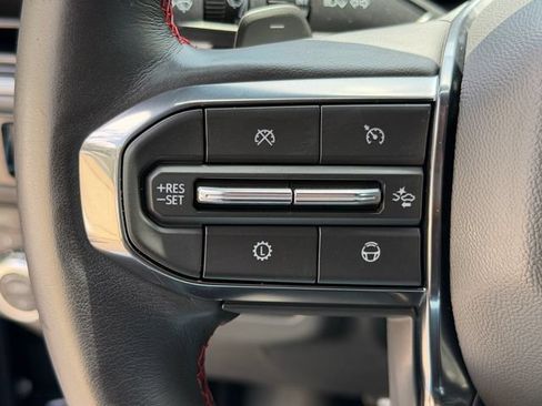 Certified 2025 GMC Yukon XL AT4 Ultimate AWD/4WD image 26
