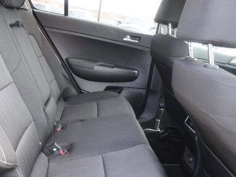 Used 2019 Kia Sportage LX image 16