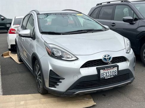 Used 2018 Toyota Prius C One FWD image 5