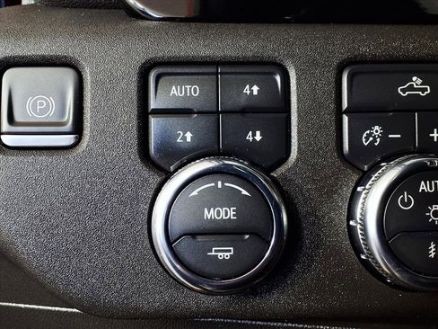 Used 2023 GMC Sierra 1500 Elevation image 16