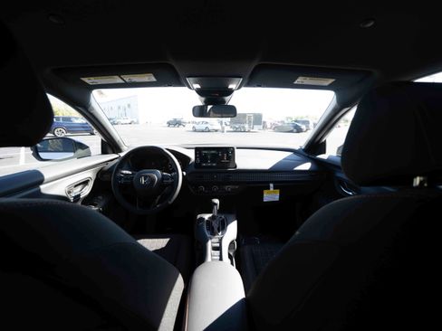 New 2026 Honda HR-V Sport image 19