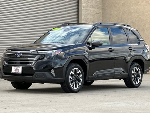 Certified 2025 Subaru Forester Premium w/ Convenience Package #1 image 7