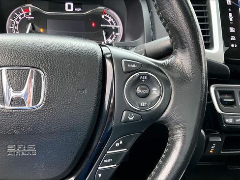 Used 2018 Honda Ridgeline RTL-E image 25