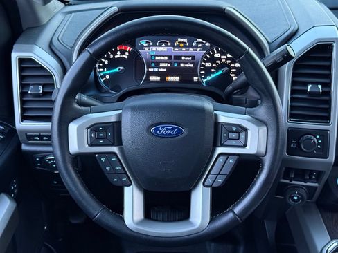 Used 2021 Ford F350 Lariat AWD/4WD image 31