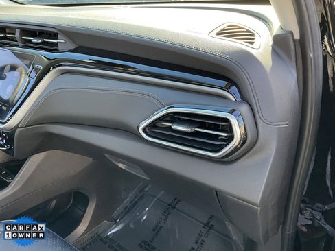 Used 2022 Chevrolet Bolt EUV LT w/ Convenience Package image 60