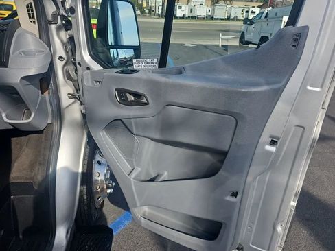 Used 2016 Ford Transit 350 XLT RWD image 11
