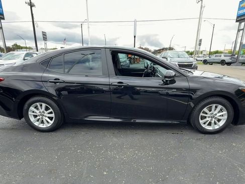 Used 2025 Toyota Camry LE FWD image 9