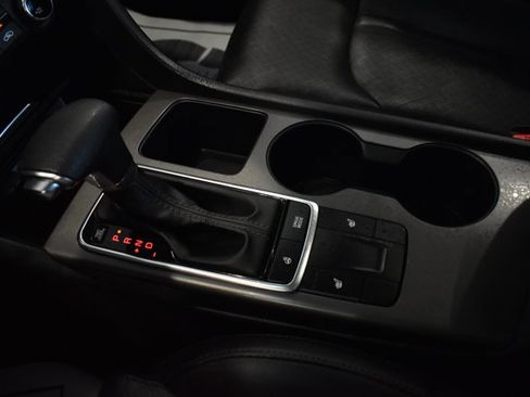 Used 2020 Kia Optima SE image 22