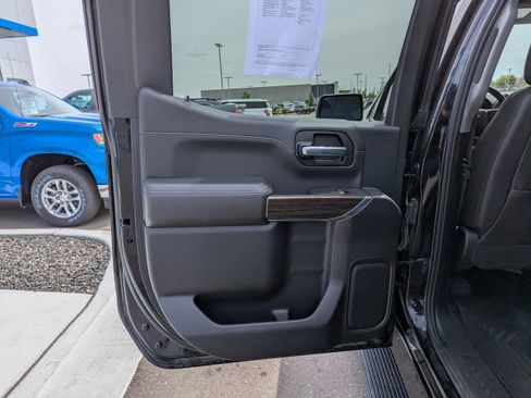 Used 2020 Chevrolet Silverado 1500 RST AWD/4WD image 31