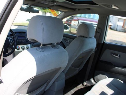 Used 2008 Hyundai Elantra SE FWD image 28