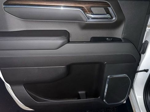 Used 2023 Chevrolet Silverado 1500 RST image 25