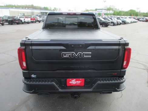 Used 2024 GMC Sierra 1500 AT4 w/ Technology Package image 7