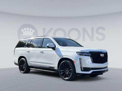 Used 2024 Cadillac Escalade Sport Platinum w/ LPO, Floor Liner Package AWD/4WD image 10