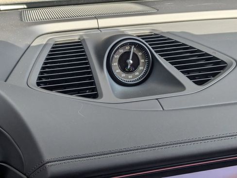 Used 2025 Porsche Macan Turbo Electric image 21