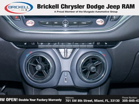 Used 2025 Chevrolet Blazer LT FWD image 24
