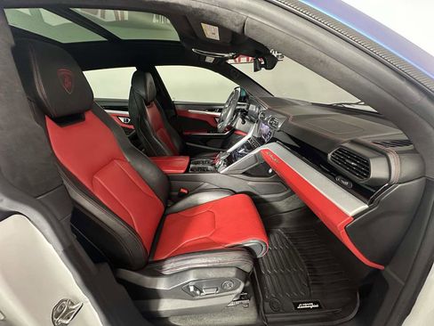 Used 2019 Lamborghini Urus image 26