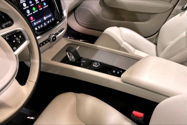 Certified 2025 Volvo S60 B5 Plus FWD image 17