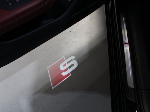 Used 2025 Audi S6 Premium Plus AWD/4WD image 44
