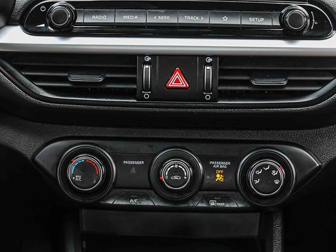 Certified 2023 Kia Forte LXS w/ LXS Technology Package FWD image 12