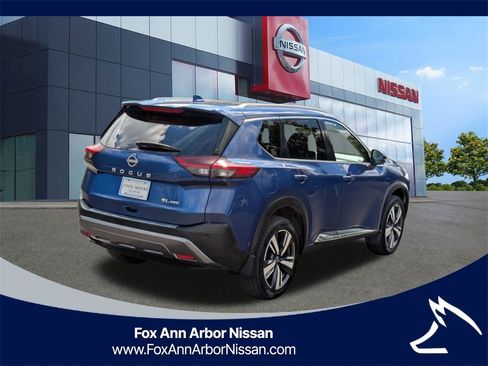 Certified 2023 Nissan Rogue SL w/ SL Premium Package image 5