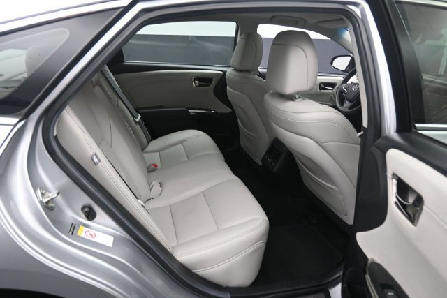 Used 2016 Toyota Avalon Limited w/ Toyota Safety Sense Package FWD image 29