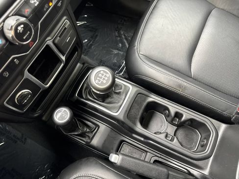 Used 2022 Jeep Wrangler Sport AWD/4WD image 61