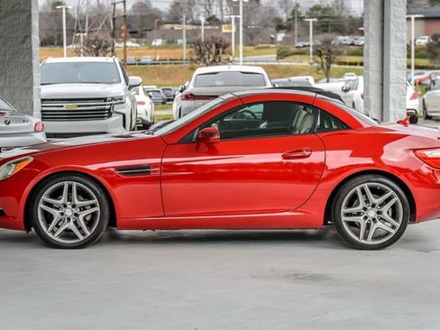 Used 2015 Mercedes-Benz SLK 250 image 53