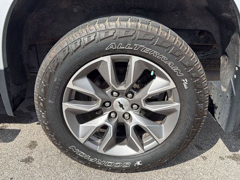Used 2021 Chevrolet Silverado 1500 RST AWD/4WD image 16