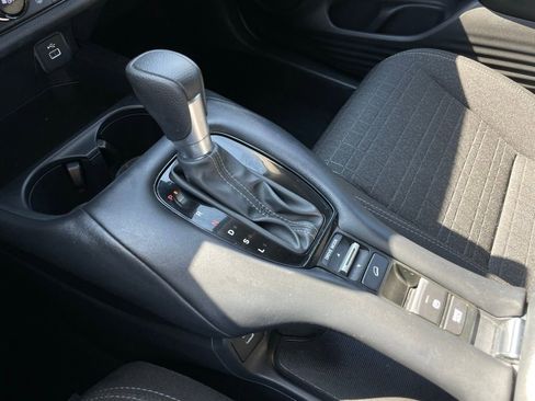 Certified 2025 Honda HR-V LX image 19