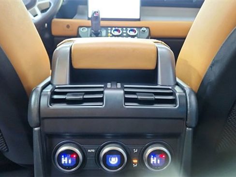 Used 2024 Land Rover Defender 110 SE image 56